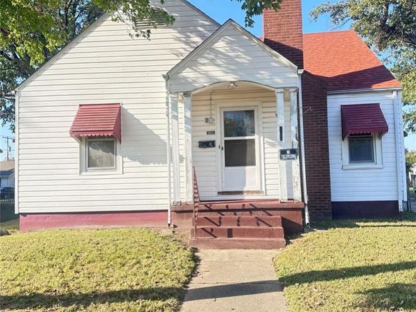 260 E Gladys Street, Sikeston, MO 63801