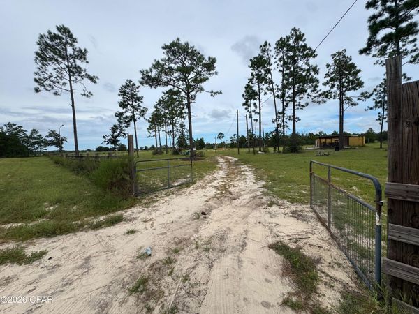 1936 NW Ward Road , Fountain, FL 32438