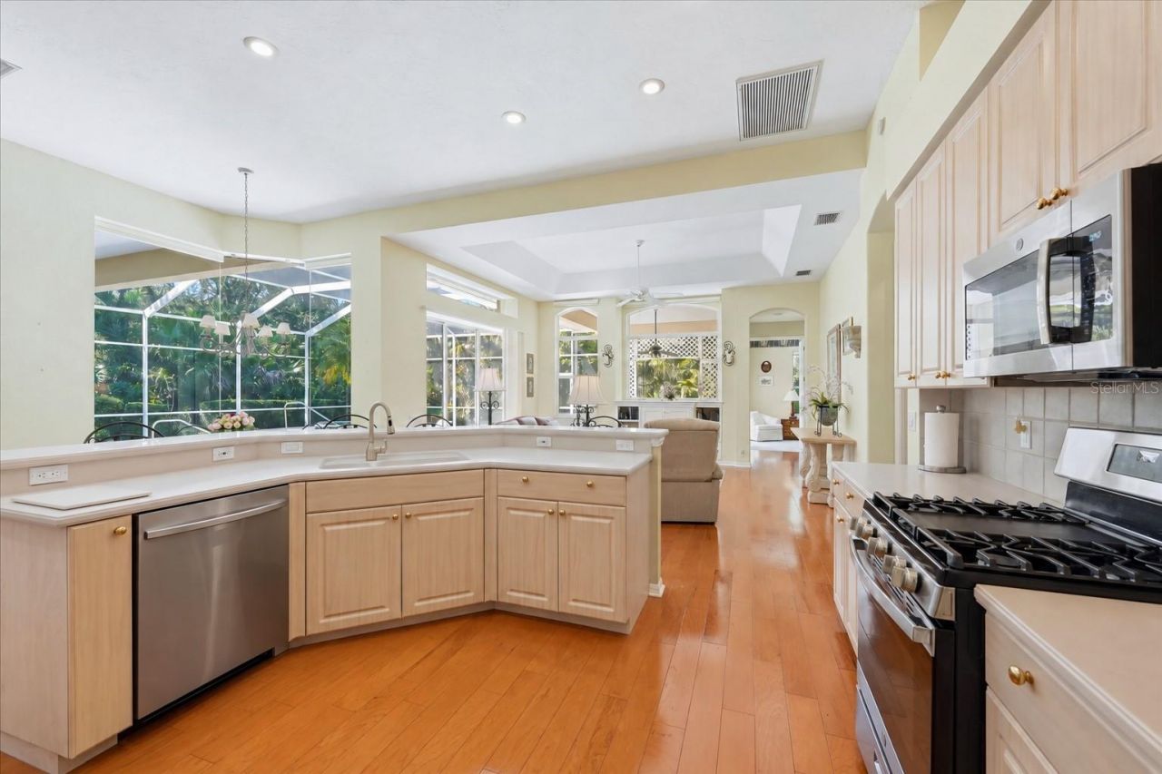 7930 Wyndham Court, University Park, FL 34201 Photo