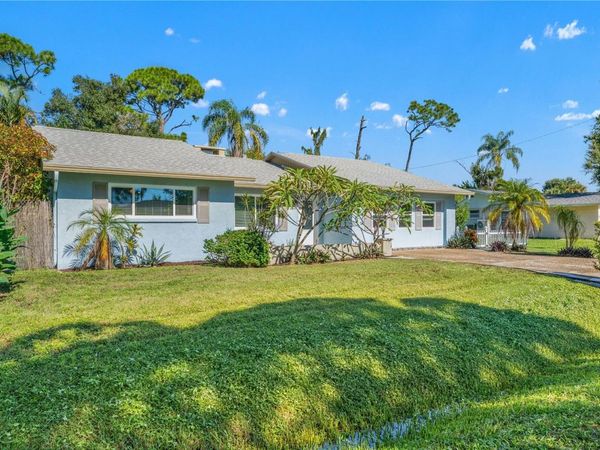 424 CARMEL ROAD , VENICE, FL 34293