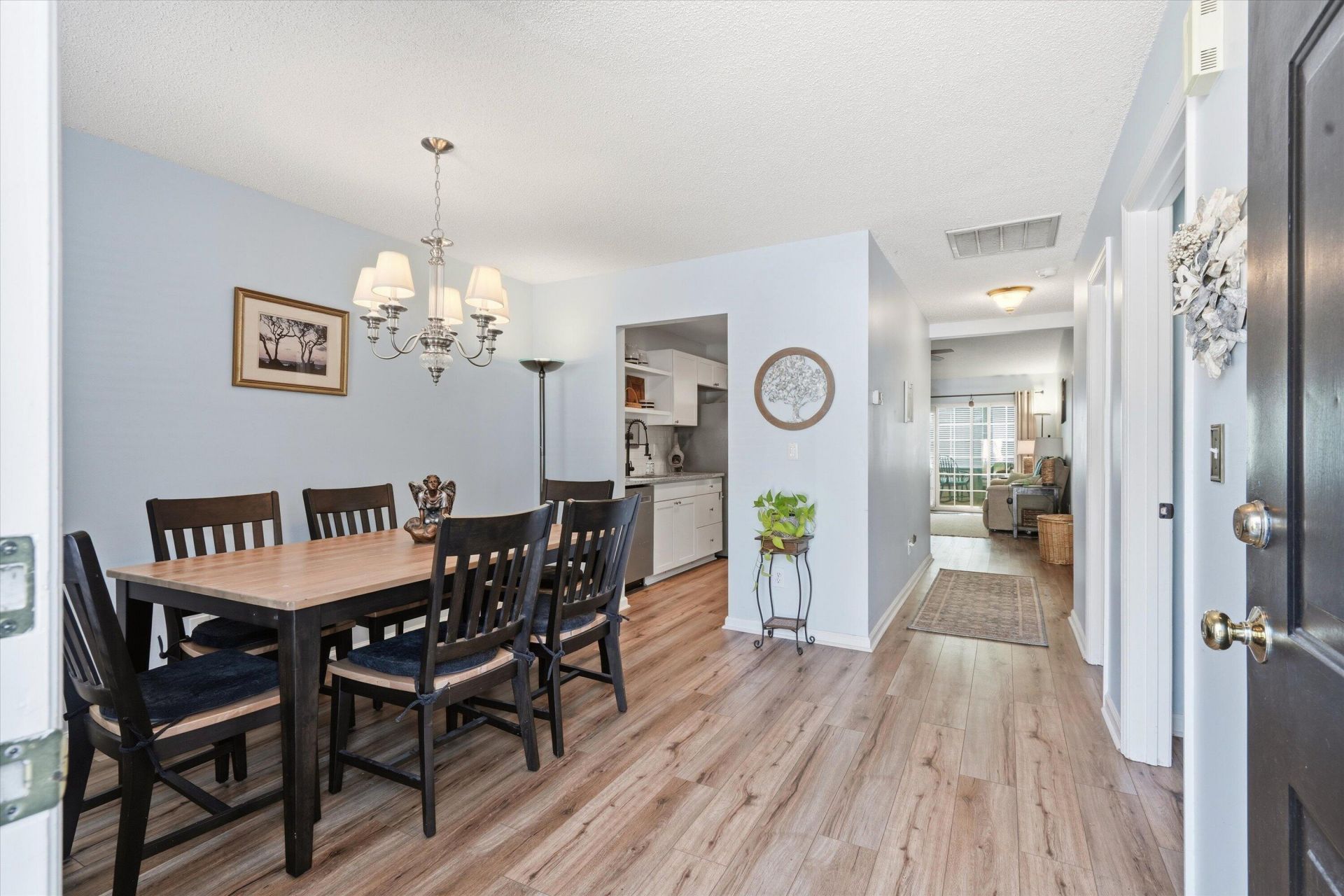 1376 Pinnacle Lane Photo 9