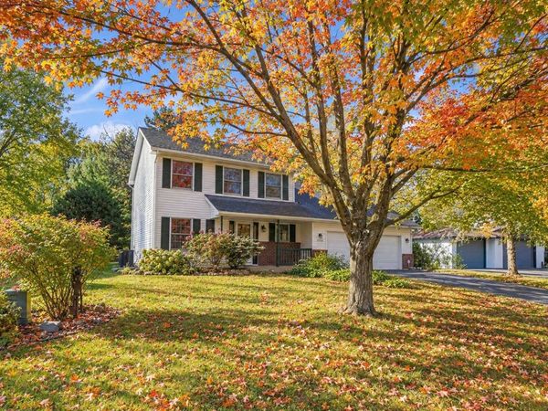 2354 Heights Avenue E, Maplewood, MN 55119