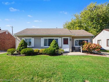 26741 Clancy Street , Roseville, Mi 48066