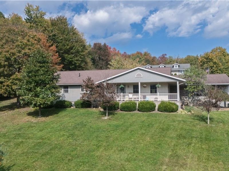 169 Schneiders Crossing Road NW, Dover, OH 44622 Photo 2