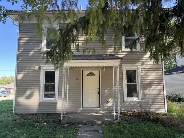355 N 2nd Street, Winthrop, IA 50682