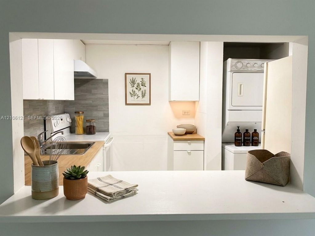 10000 NW 80 Ct , Unit 2225, Hialeah Gardens, FL 33016 Photo