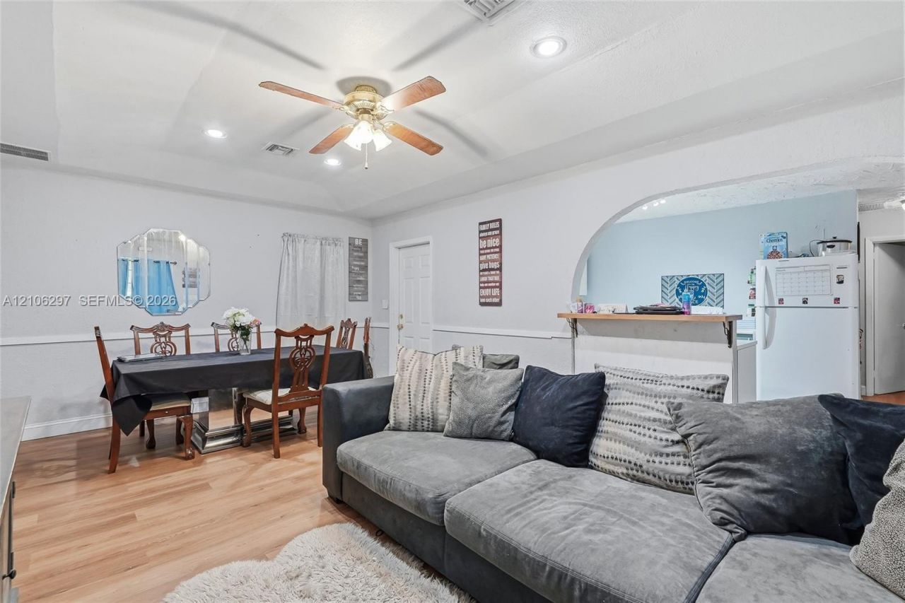 4810 Lakewood Park Dr , Fort Pierce, FL 34951 Photo