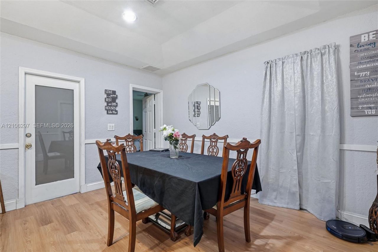4810 Lakewood Park Dr , Fort Pierce, FL 34951 Photo