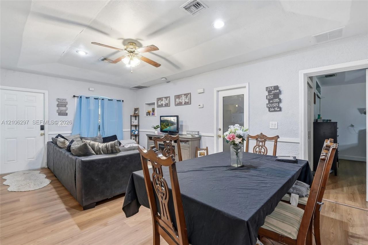4810 Lakewood Park Dr , Fort Pierce, FL 34951 Photo