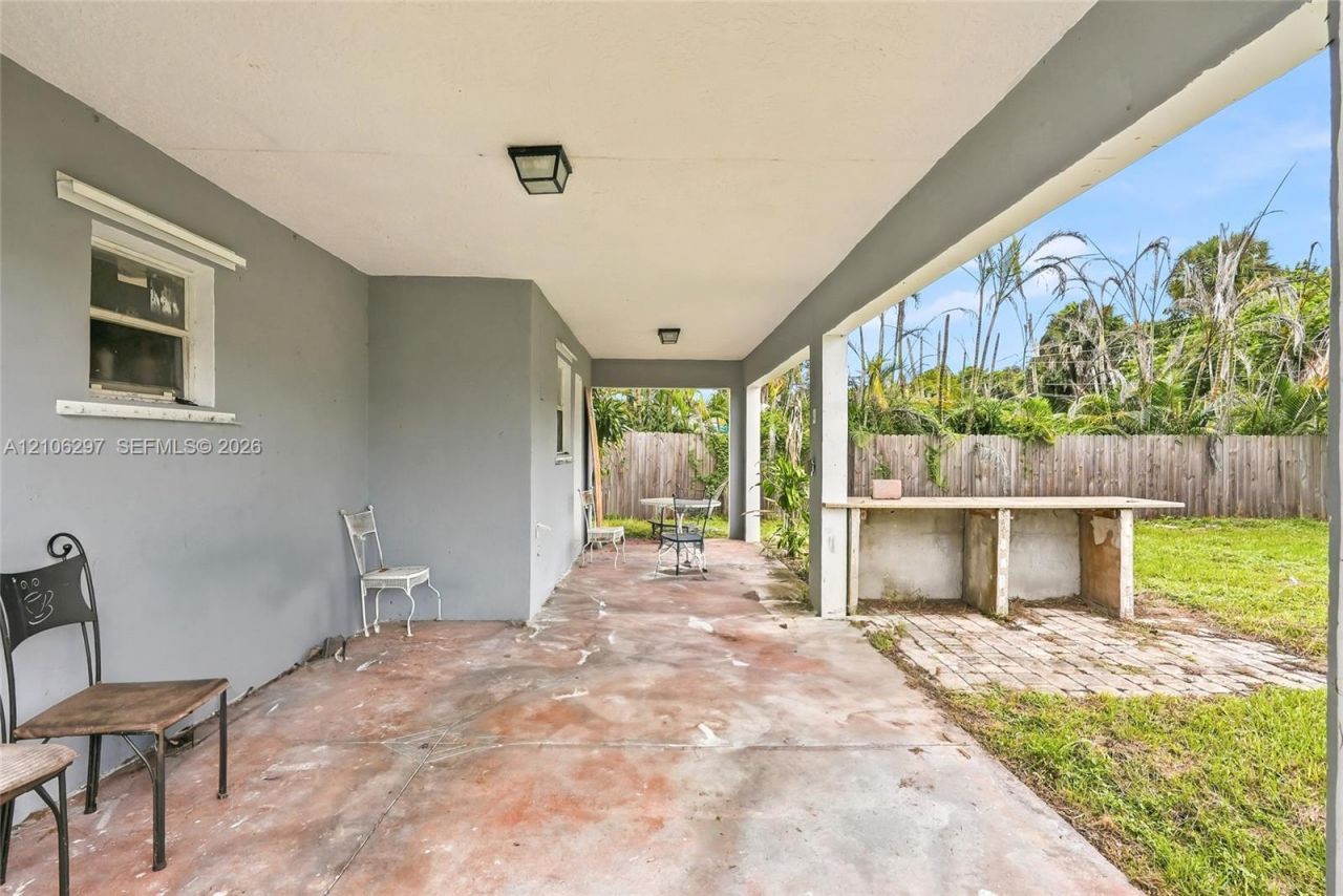 4810 Lakewood Park Dr , Fort Pierce, FL 34951 Photo