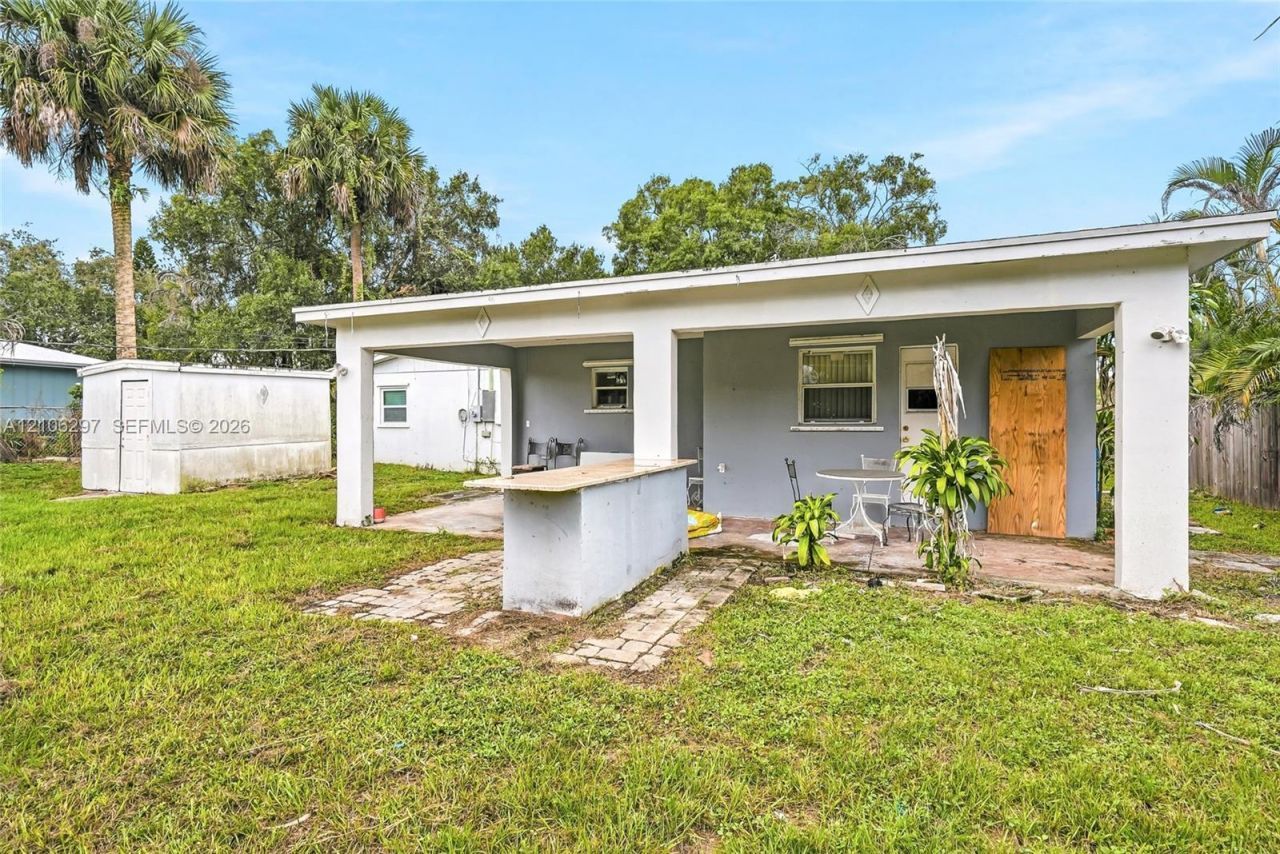 4810 Lakewood Park Dr , Fort Pierce, FL 34951 Photo