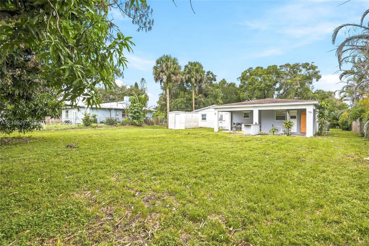 4810 Lakewood Park Dr , Fort Pierce, FL 34951 Photo