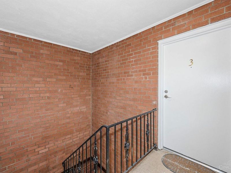 1275 Sunset Avenue, Cincinnati, OH 45205 Photo 7