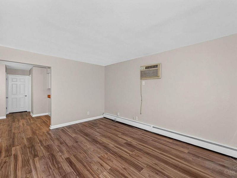 1275 Sunset Avenue, Cincinnati, OH 45205 Photo 9