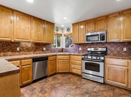 3565 Mountain View Dr, Rocklin, CA 95677 Photo