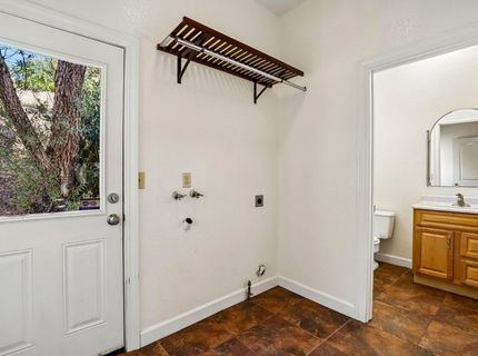 3565 Mountain View Dr, Rocklin, CA 95677 Photo
