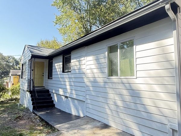 2165 SW Nelms Drive SW, Atlanta, GA 30315