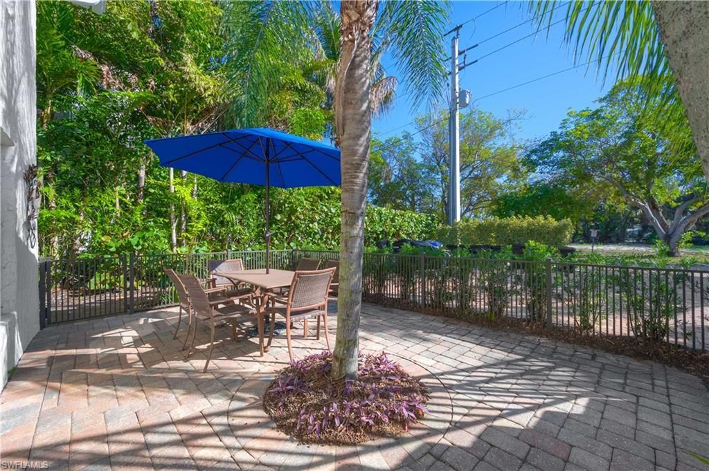 655 8th Ave S, Unit 3, Naples, FL 34102 Photo