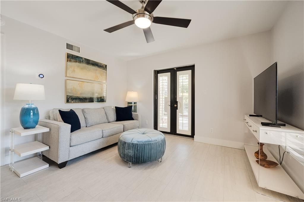 655 8th Ave S, Unit 3, Naples, FL 34102 Photo