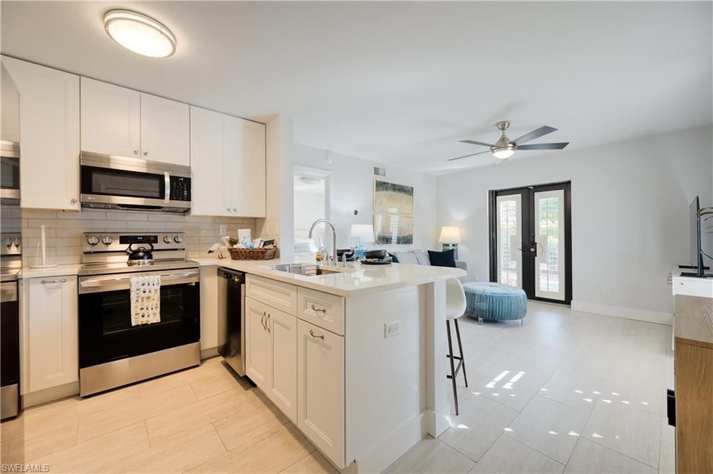 655 8th Ave S, Unit 3, Naples, FL 34102 Photo
