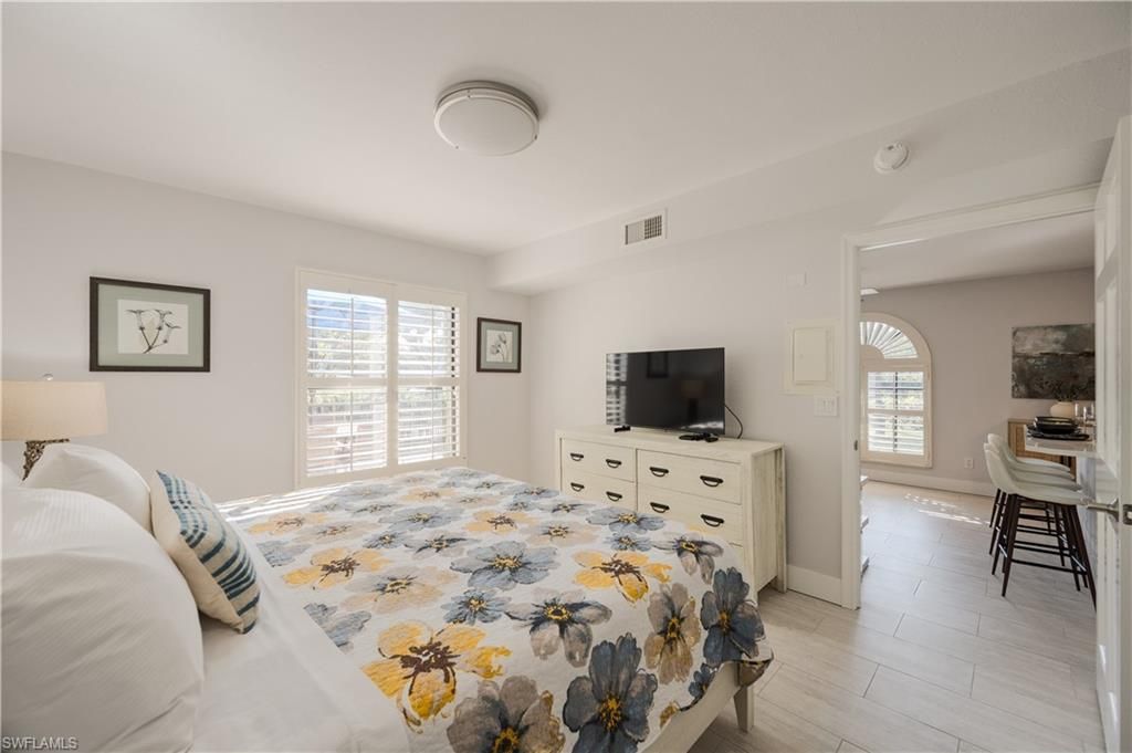 655 8th Ave S, Unit 3, Naples, FL 34102 Photo