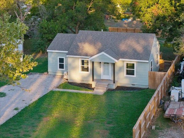 1112 Pettit Avenue , Hominy, OK 74035