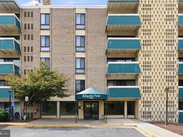 6133 LEESBURG PIKE, Unit 109, FALLS CHURCH, VA 22041