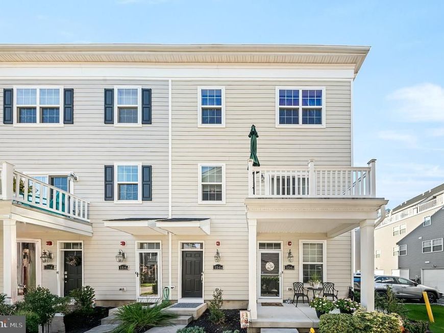 156 Gaslight Aly, Unit B, Bensalem, PA 19020 Main Photo