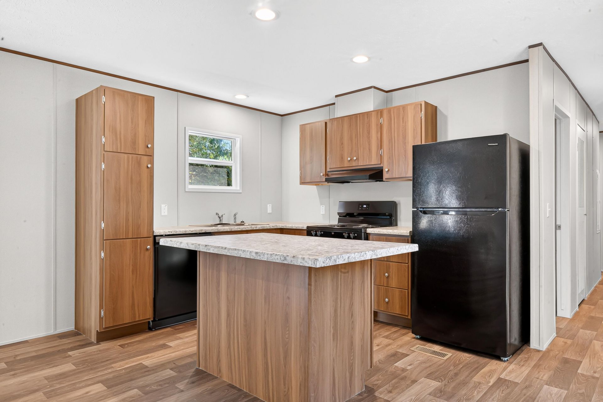 242 1st Street Photo 11