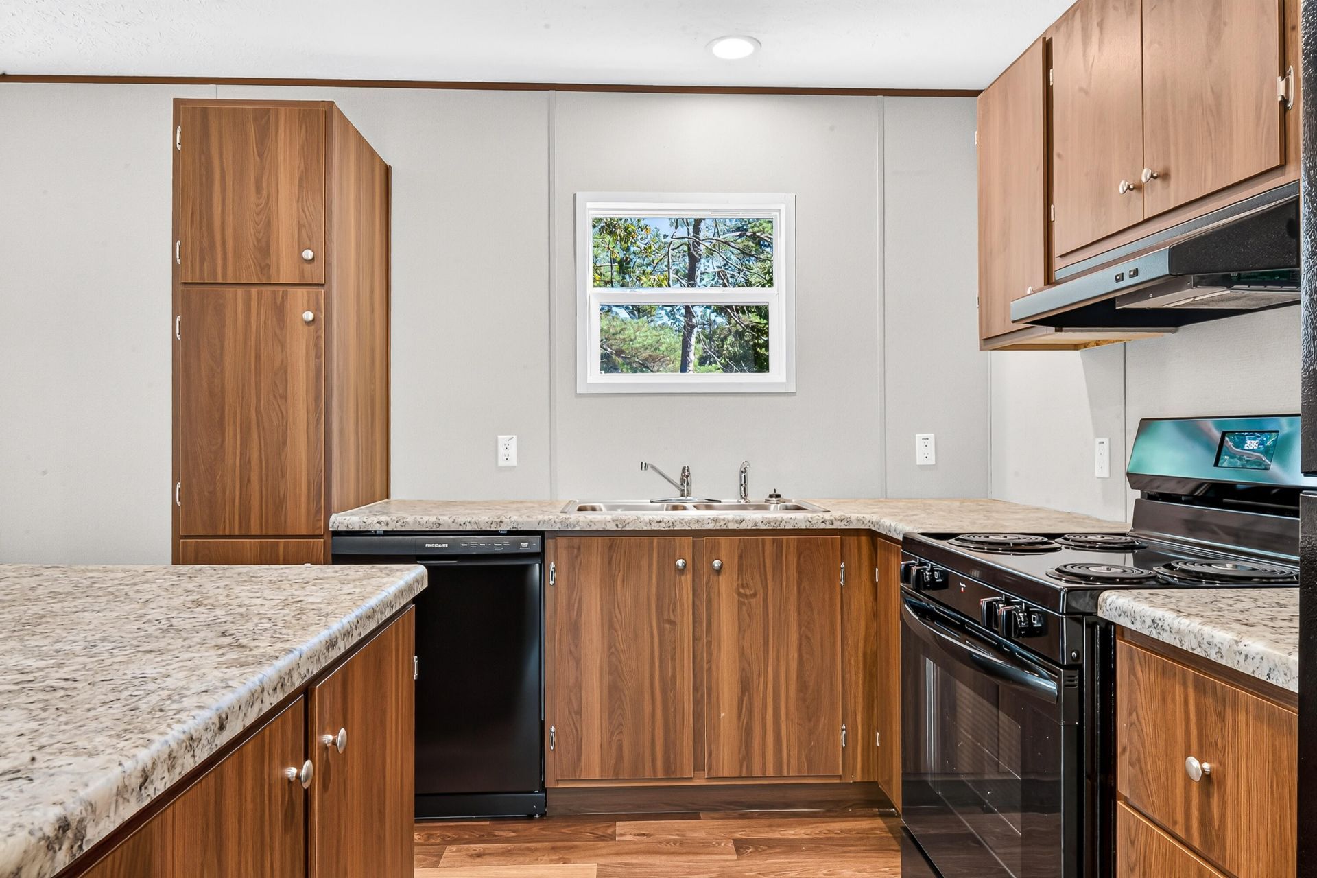 242 1st Street Photo 12