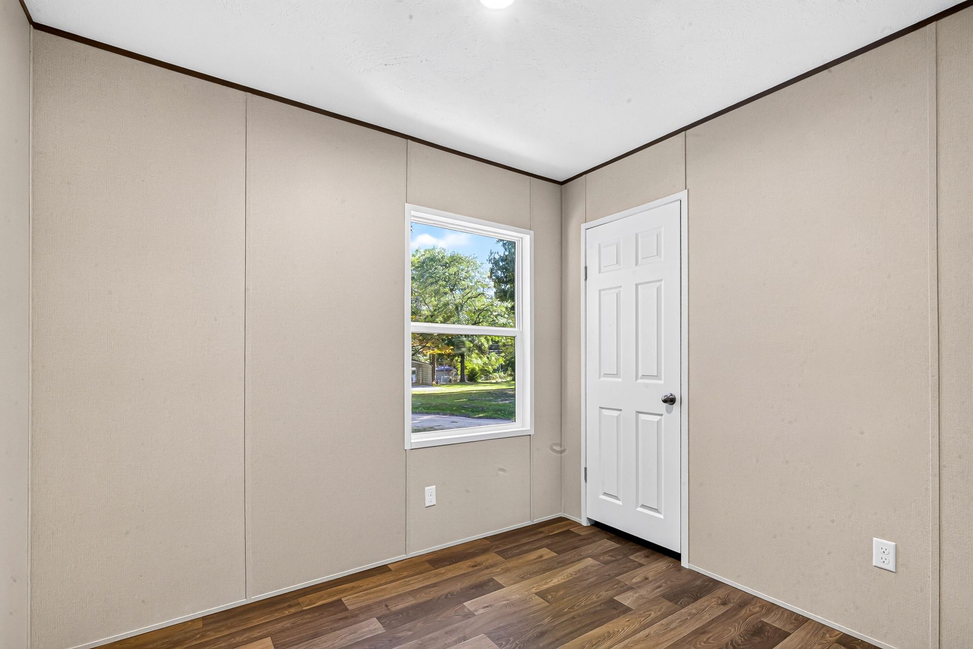 242 1st Street Photo 30