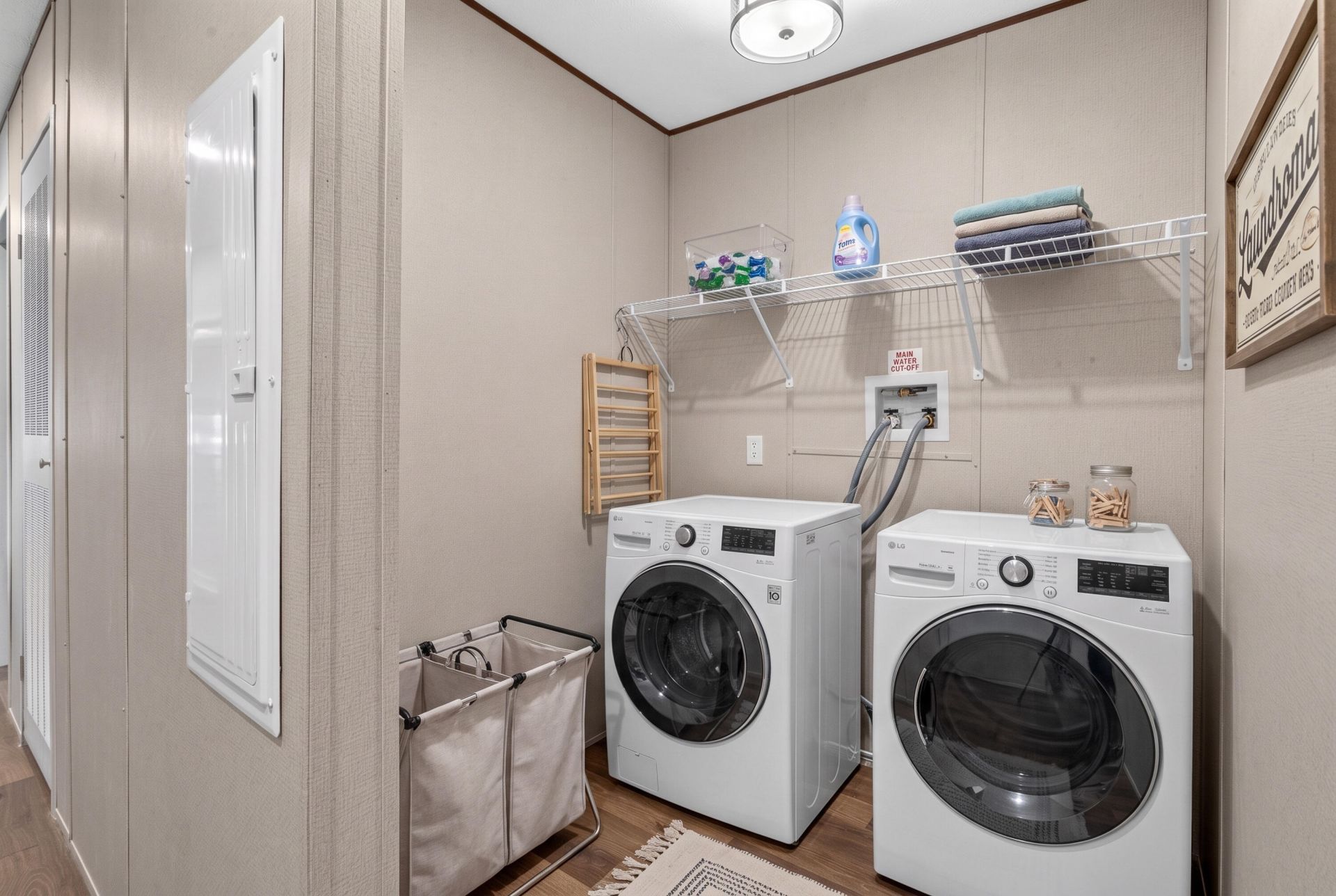 242 1st Street Photo 31