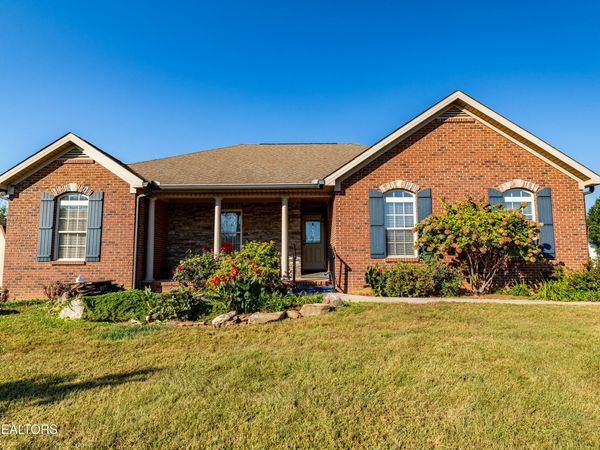 1915 Star Dust Way, Walland, TN 37886
