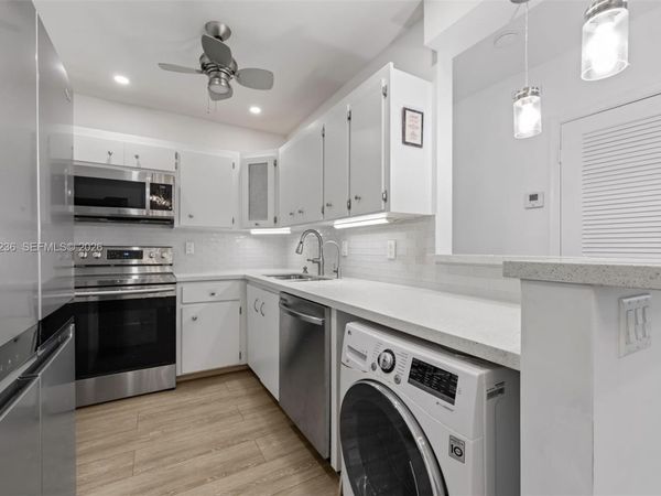 2210 NE 56th Pl , Unit 123, Fort Lauderdale, FL 33308