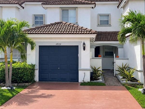 4826 NW 116th Ave , Doral, FL 33178