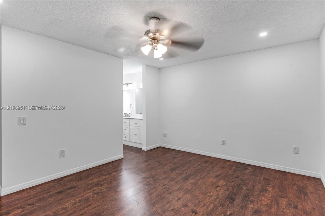 13607 SW 117th Ln, Miami, FL 33186 Photo