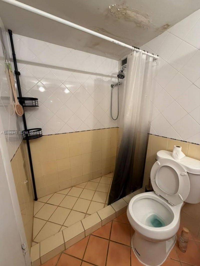 800 NE 195th St , Unit 311, Miami, FL 33179 Photo