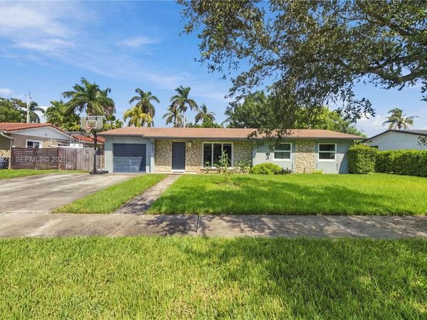 9121 SW 184th Ter , Cutler Bay, FL 33157