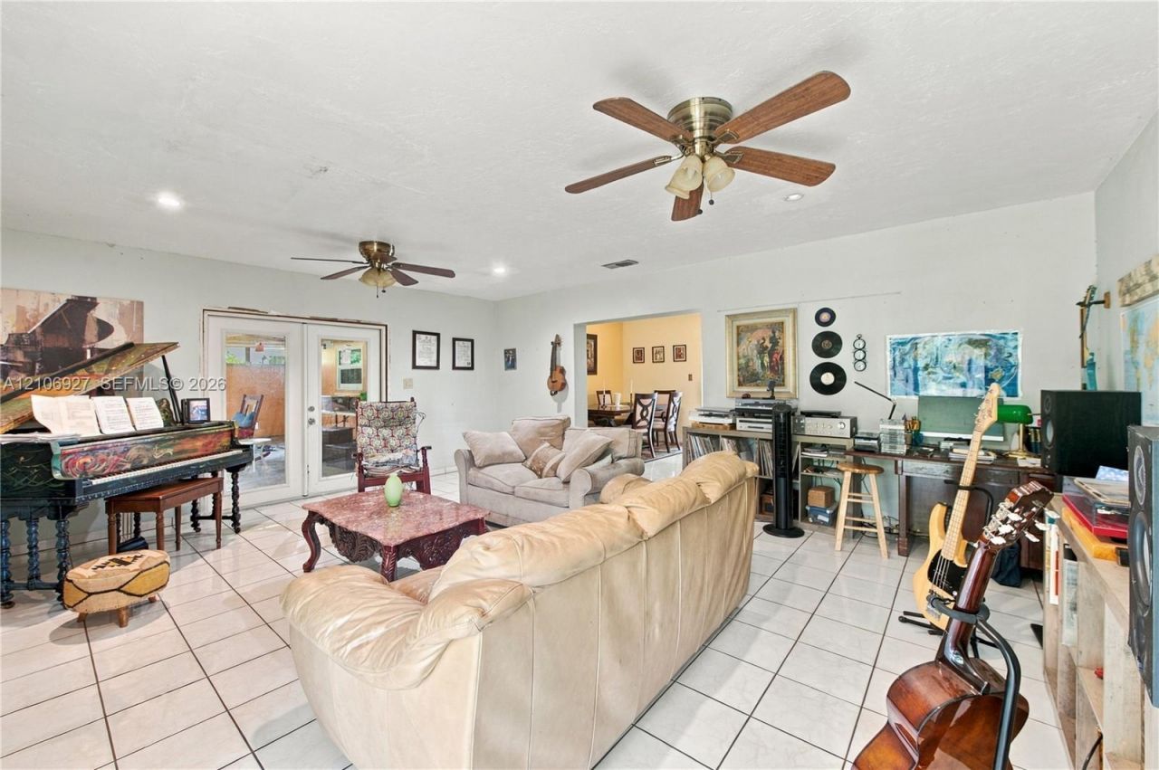 9121 SW 184th Ter , Cutler Bay, FL 33157 Photo