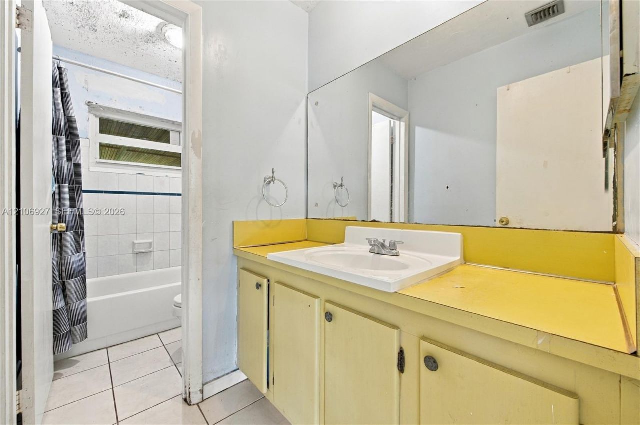 9121 SW 184th Ter , Cutler Bay, FL 33157 Photo
