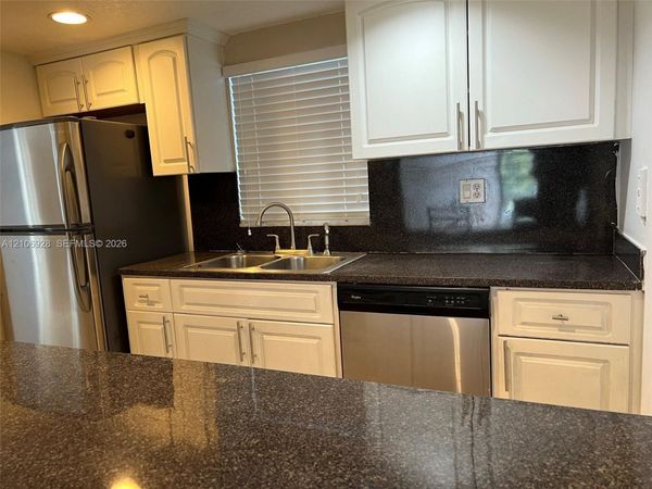 1900 N Congress Ave , Unit 411, West Palm Beach, FL 33401