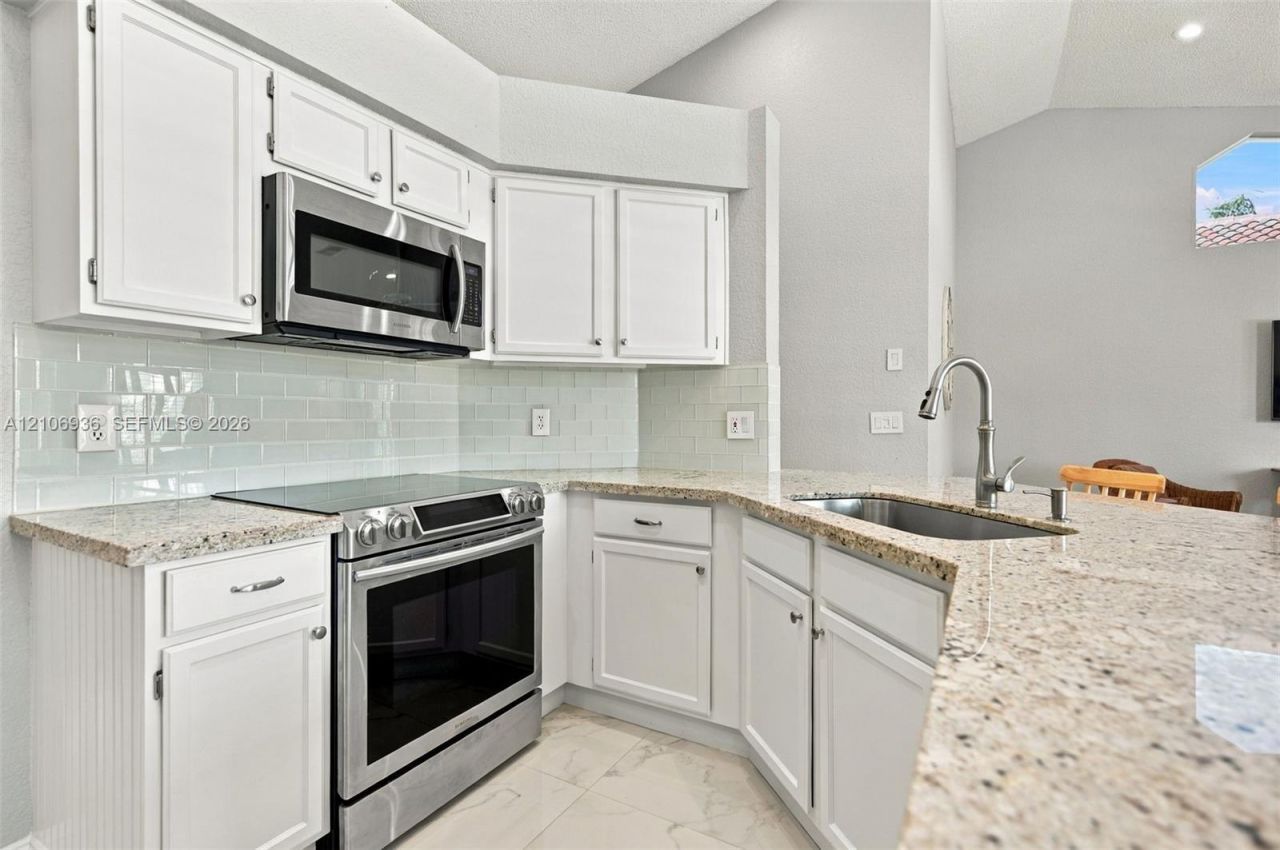 809 Heron Rd , Weston, FL 33326 Photo