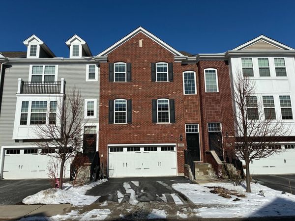 2534 Huntleigh Lane , Woodridge, IL 60517