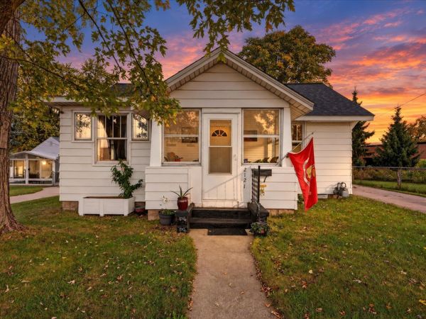 2121 Lee Street SW, Wyoming, MI 49519