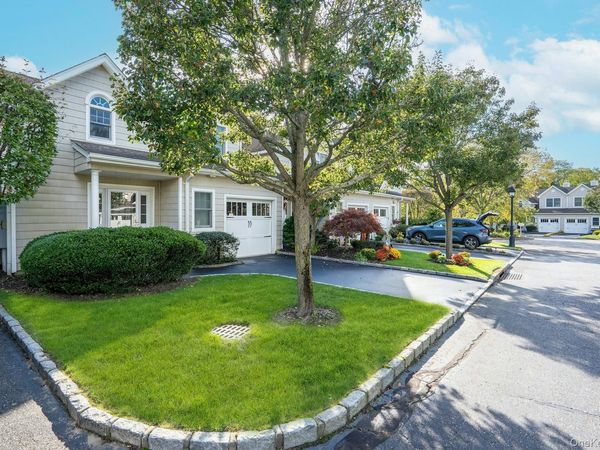 32 Coral Lane, Sayville, NY 11782