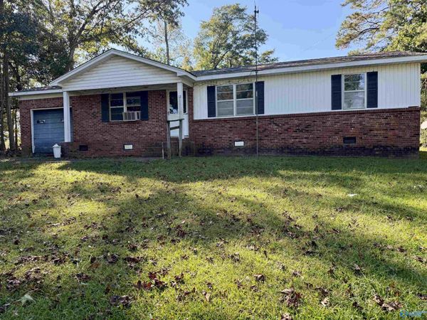 12 Merry Wood Drive, Arab, AL 35016