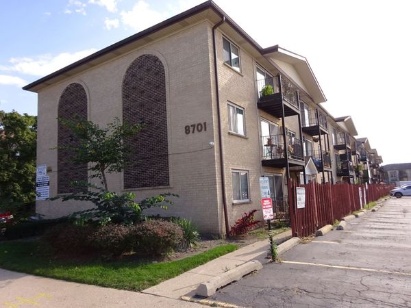 8701 W FOSTER Avenue, Unit 209, Chicago, IL 60656