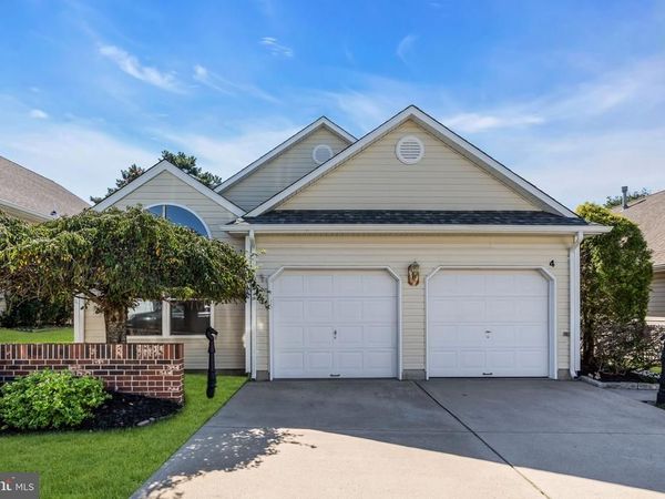 4 WOODBURN ROAD, MANAHAWKIN, NJ 08050