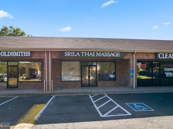 2972 CHAIN BRIDGE ROAD, Unit C, OAKTON, VA 22124