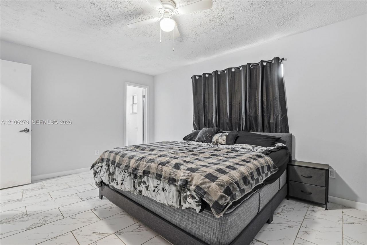 5310 Seagrape Dr , Fort Pierce, FL 34982 Photo